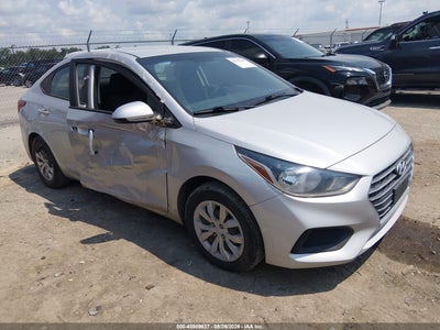 3KPC24A66ME****** · 2021 HYUNDAI ACCENT SE
