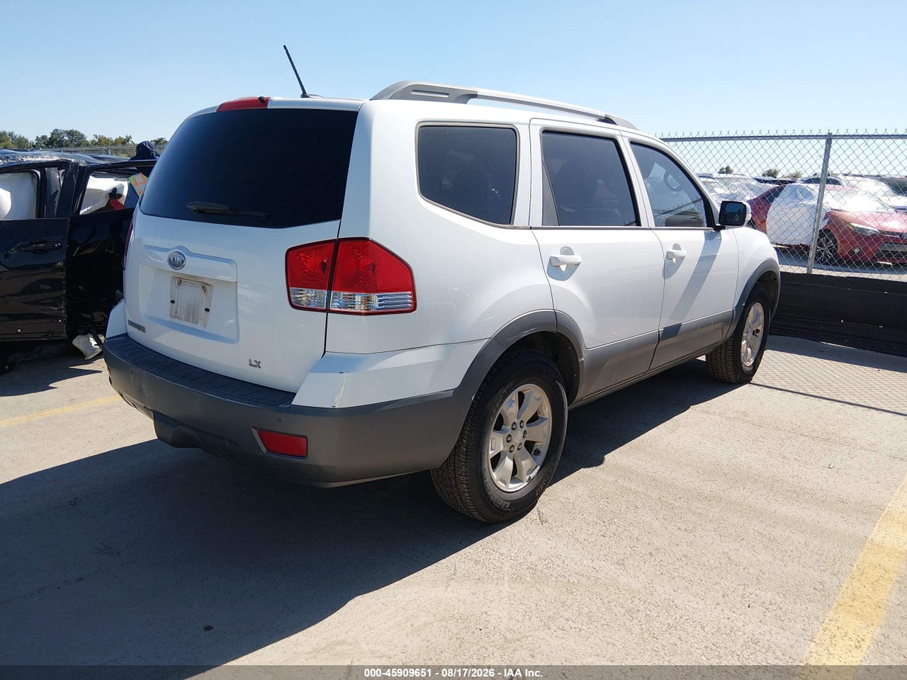 2009 KIA BORREGO LX · 4/11