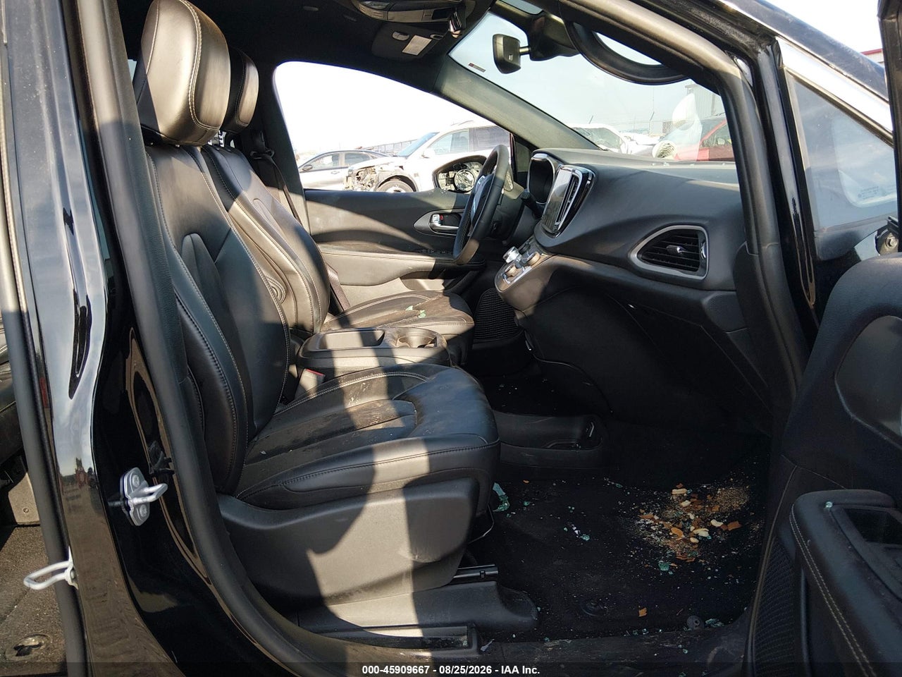 2025 CHRYSLER PACIFICA SELECT · 5/11