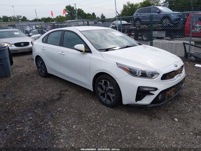 3KPF24AD8ME****** · 2021 KIA FORTE LXS