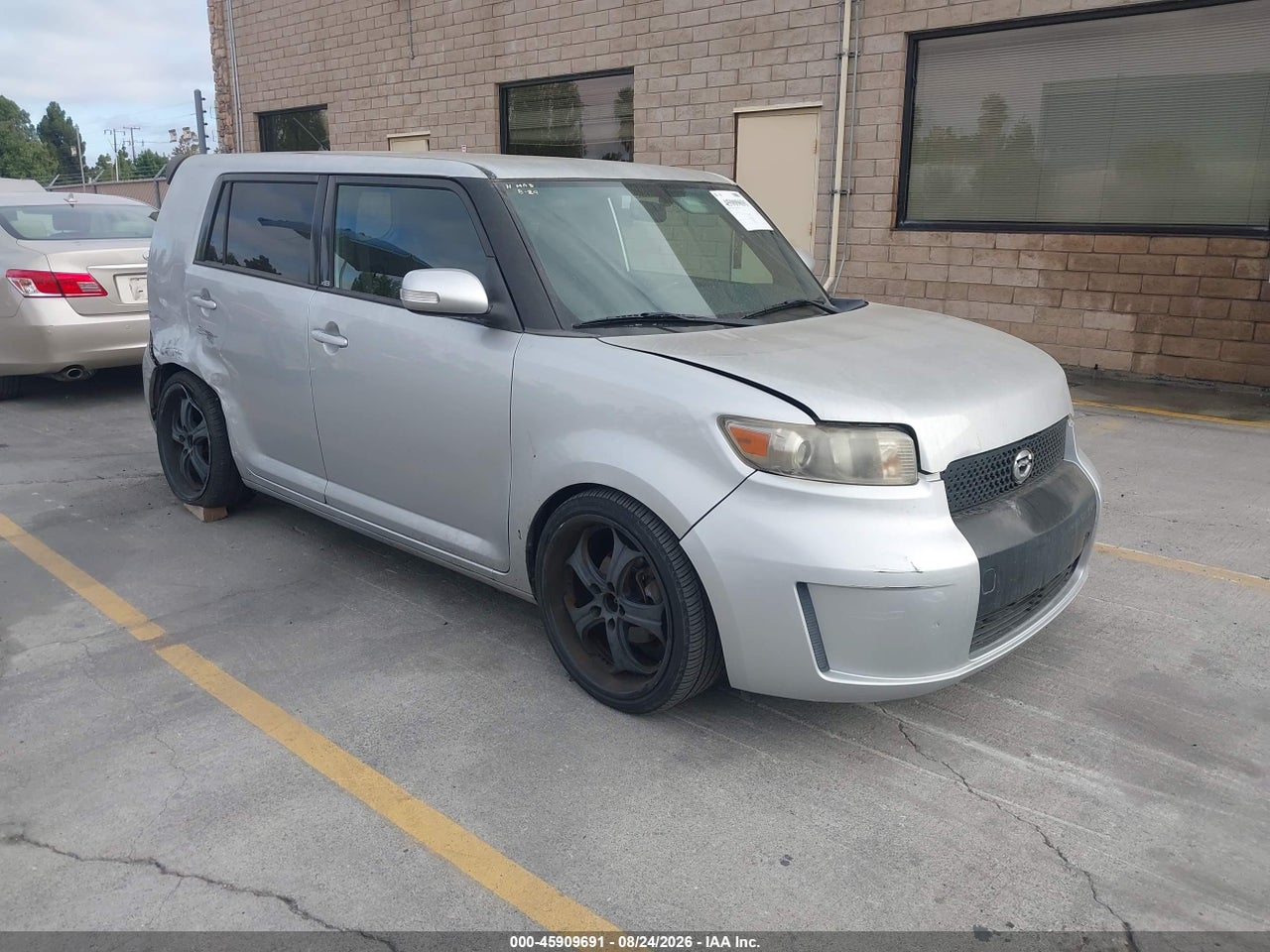 JTLKE50E981****** · 2008 SCION XB
