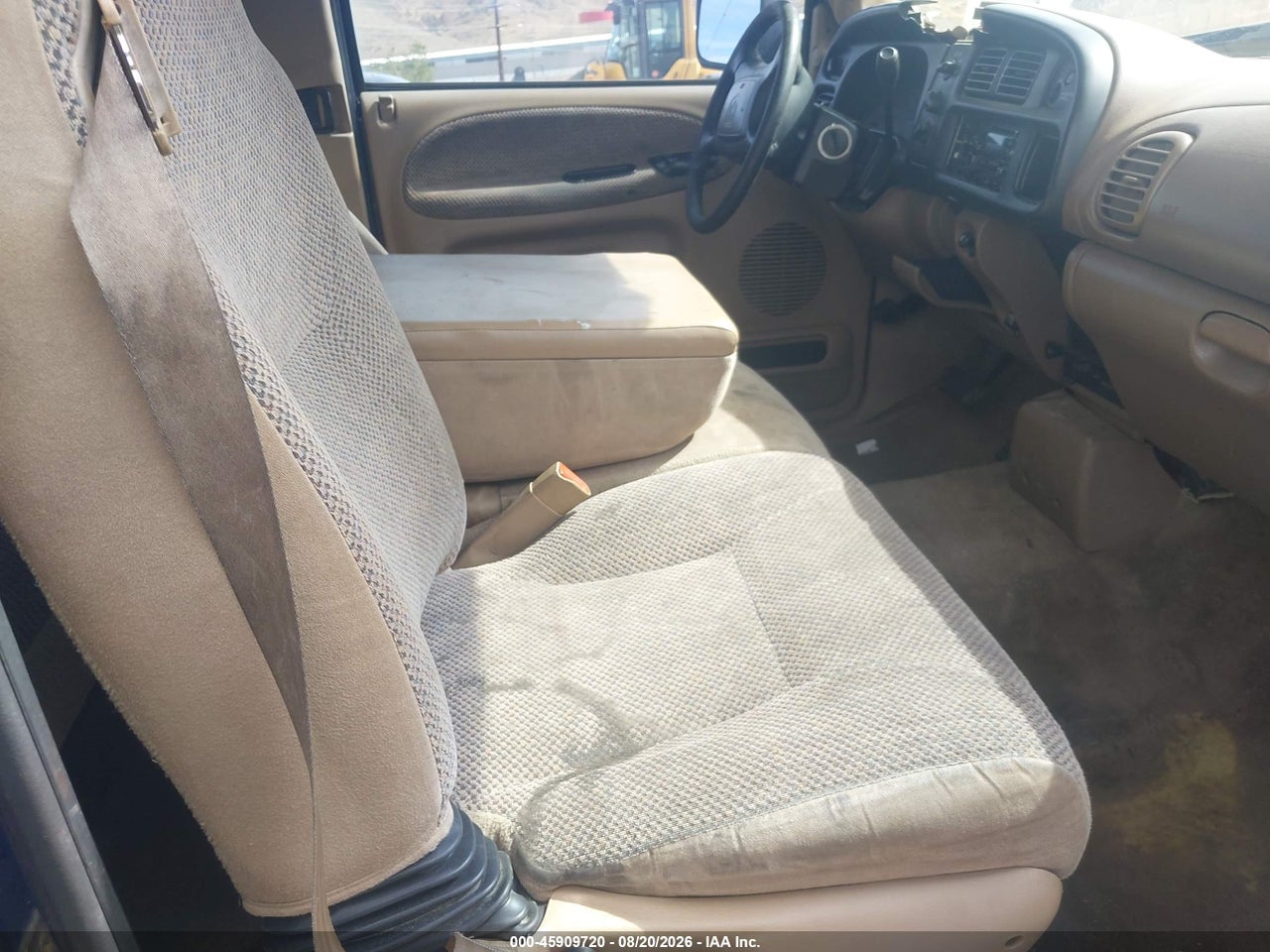2001 DODGE RAM 1500 ST · 5/10
