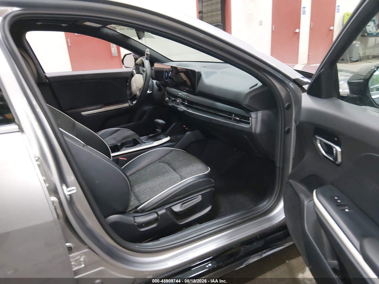 2025 KIA K4 GT-LINE · 5/11
