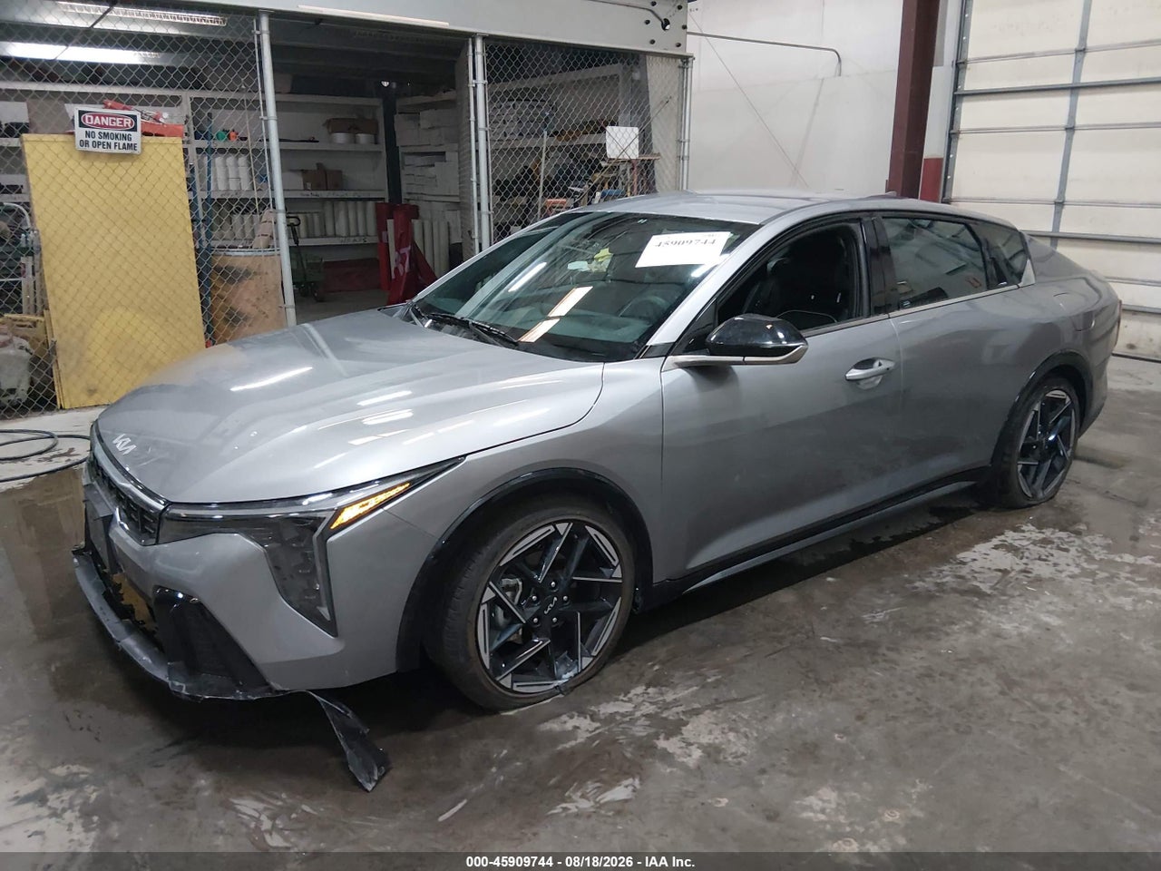 2025 KIA K4 GT-LINE · 2/11