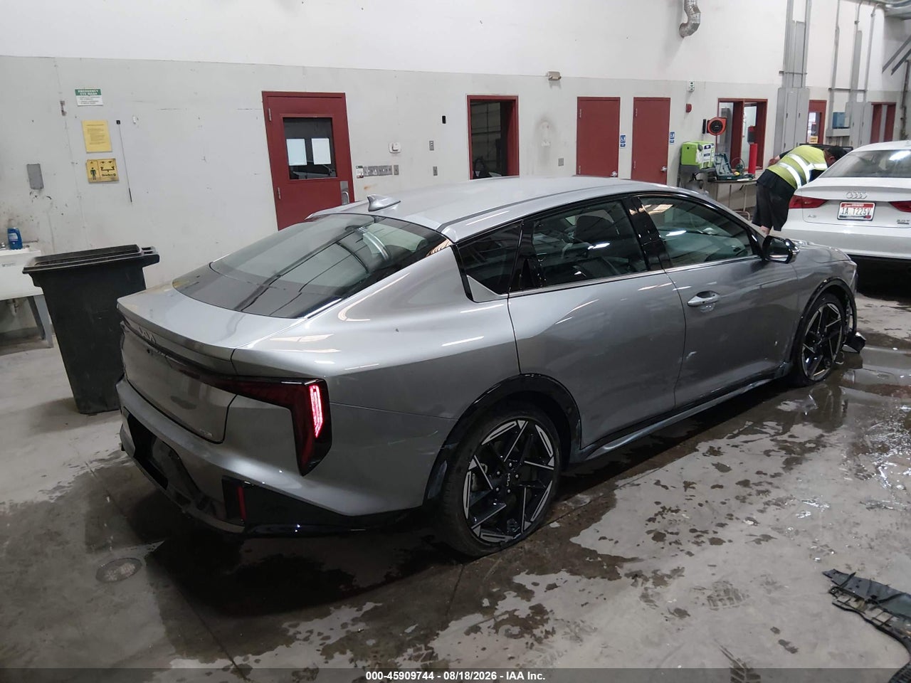 2025 KIA K4 GT-LINE · 4/11