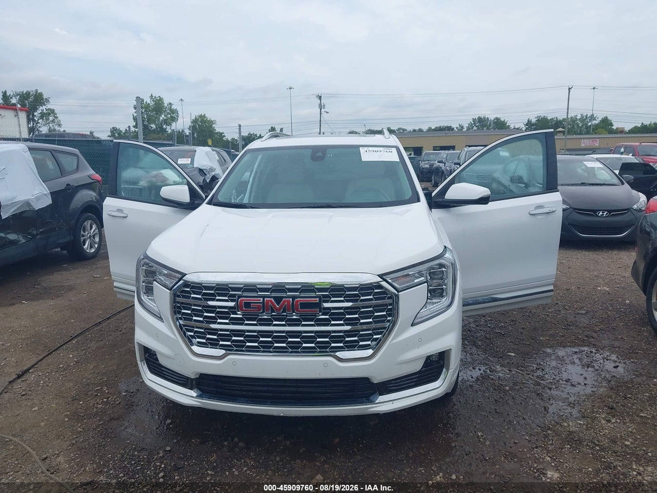 2022 GMC TERRAIN AWD DENALI · 6/11