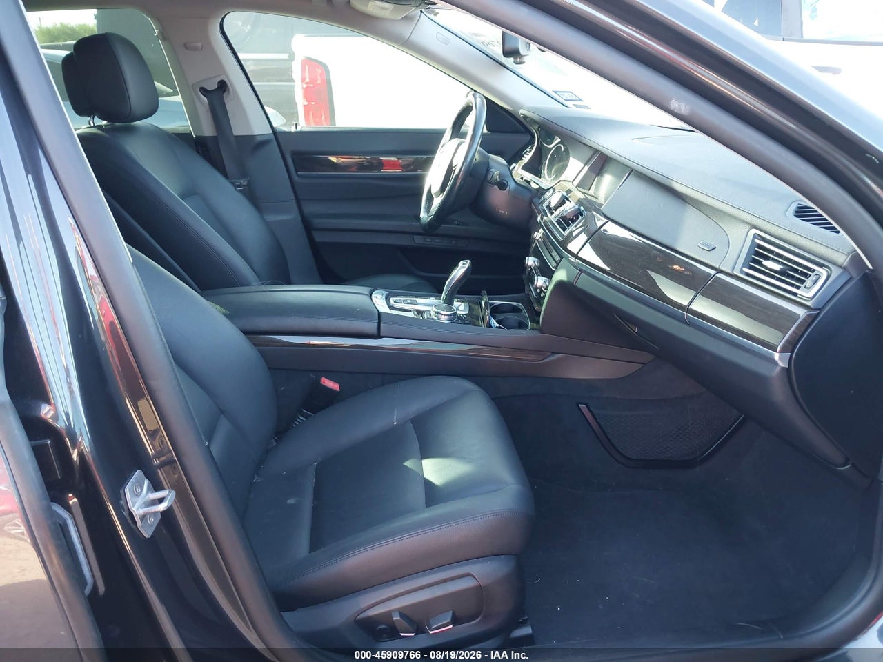 2015 BMW 740I · 5/11