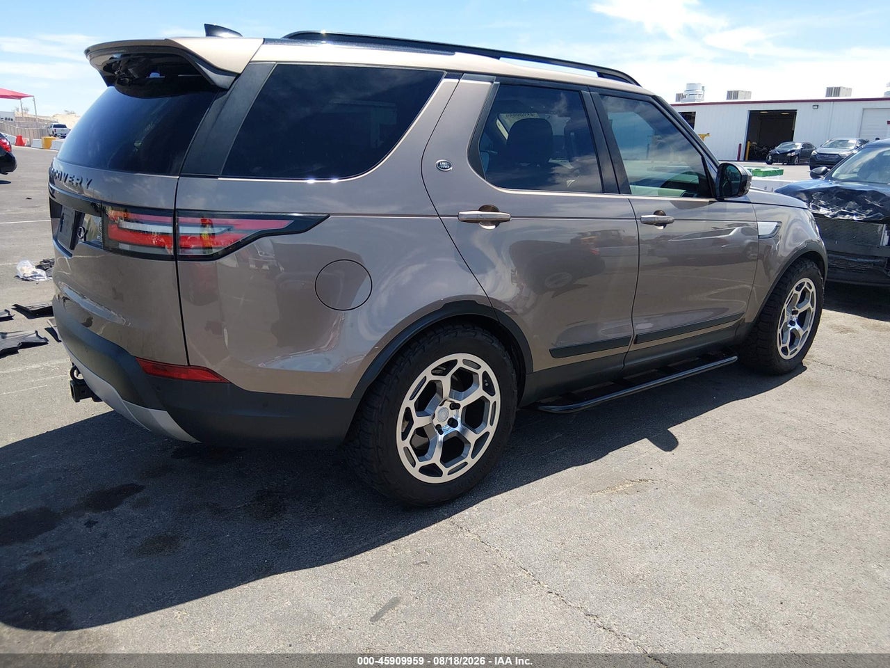 2017 LAND ROVER DISCOVERY HSE · 4/11