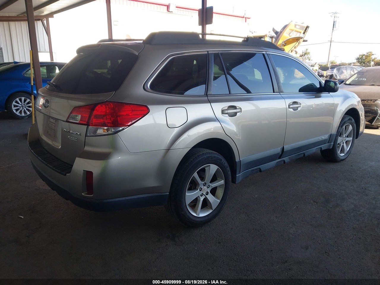 2014 SUBARU OUTBACK 2.5I · 4/11