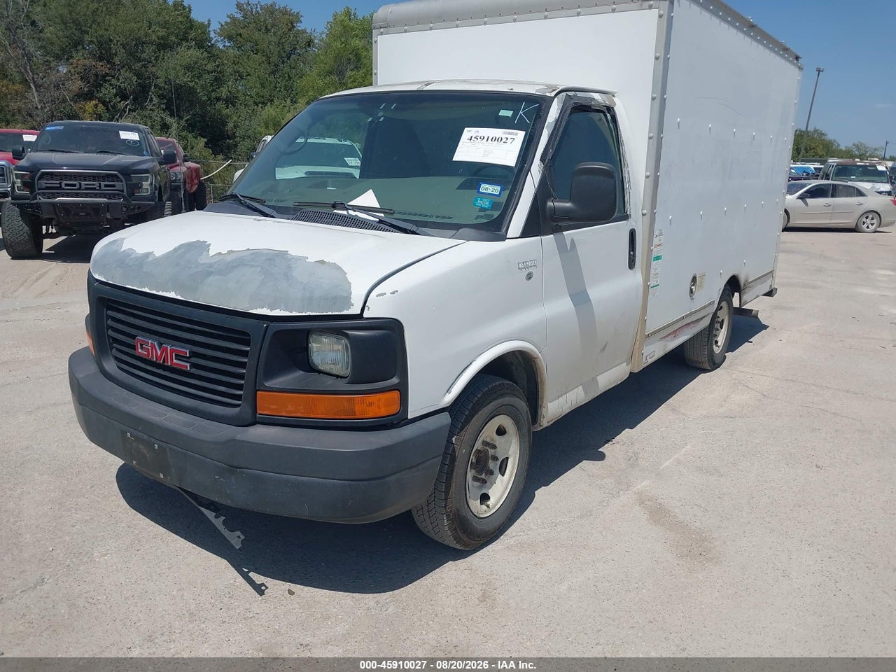 2012 GMC SAVANA CUTAWAY WORK VAN · 2/4