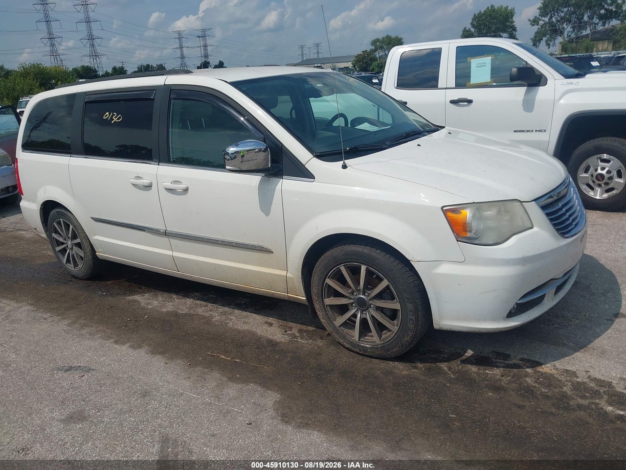 2A4RR8DG8BR****** · 2011 CHRYSLER TOWN &amp; COUNTRY TOURING-L