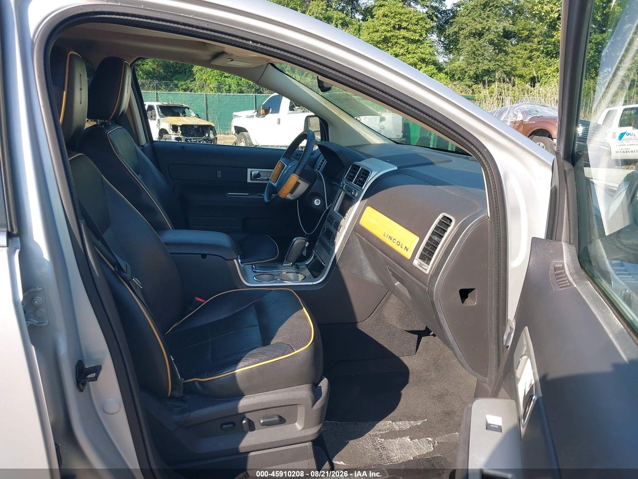 2010 LINCOLN MKX · 5/11