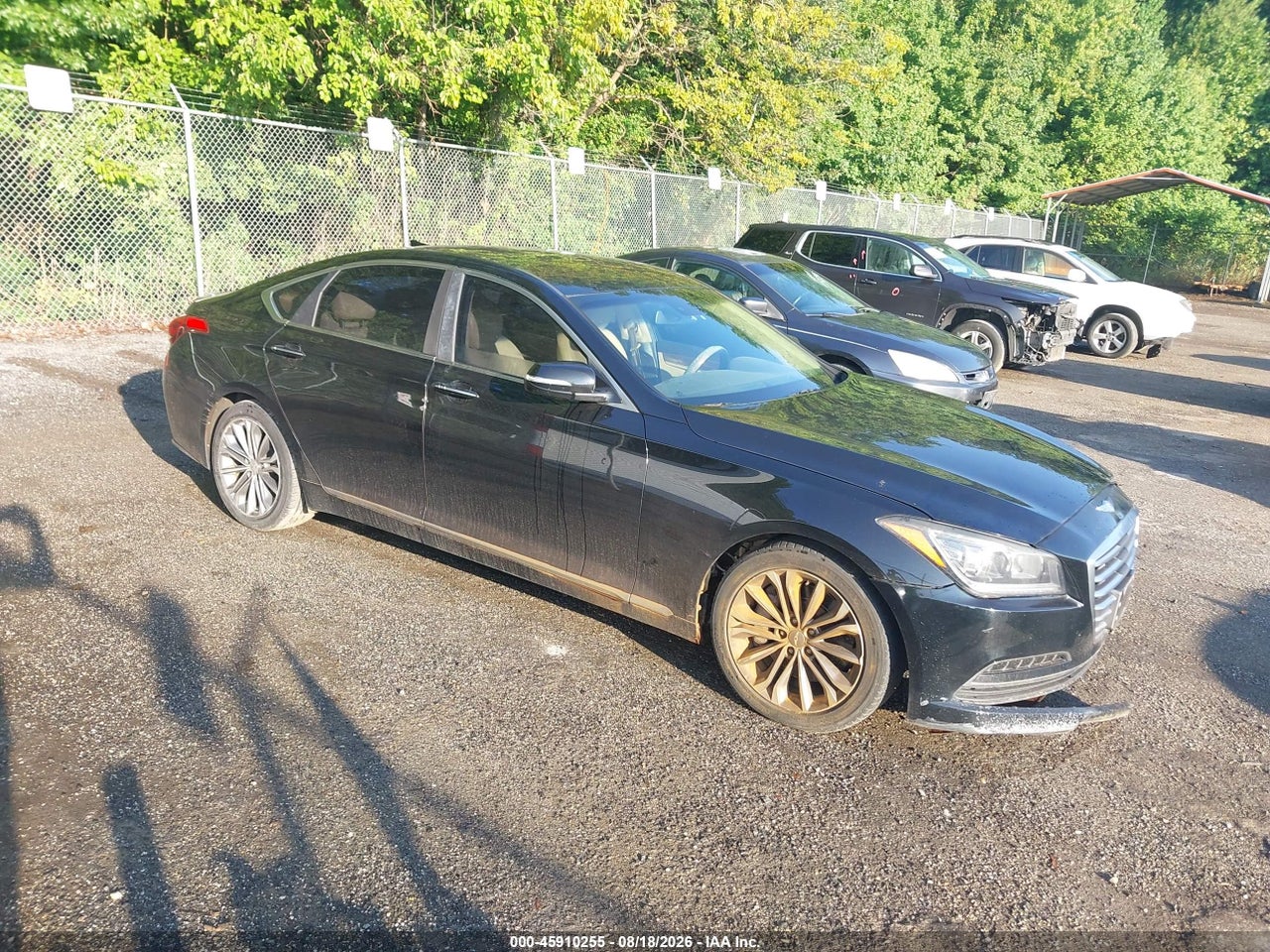 KMHGN4JE5FU****** · 2015 HYUNDAI GENESIS 3.8