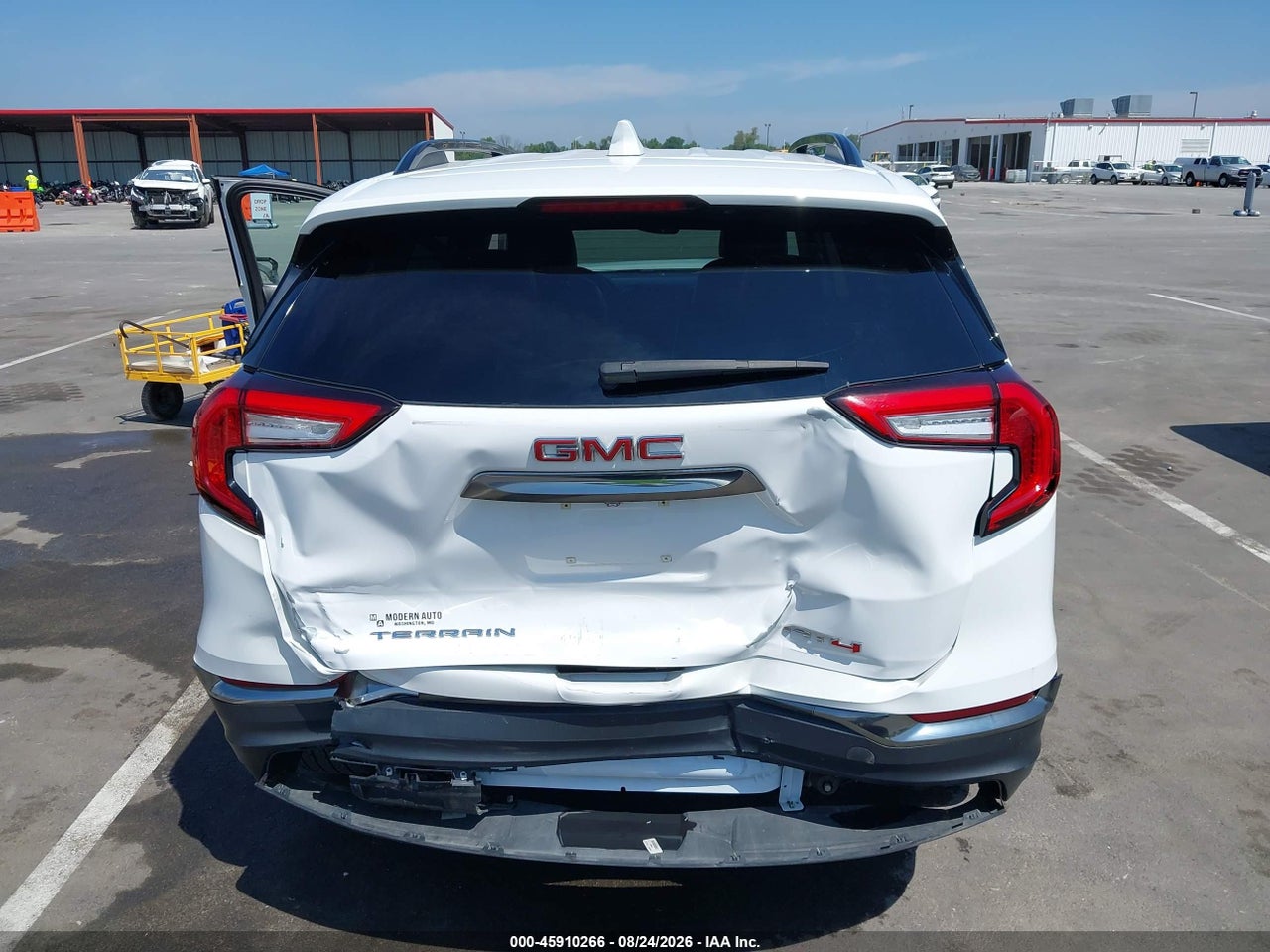 2023 GMC TERRAIN AWD AT4 · 6/11