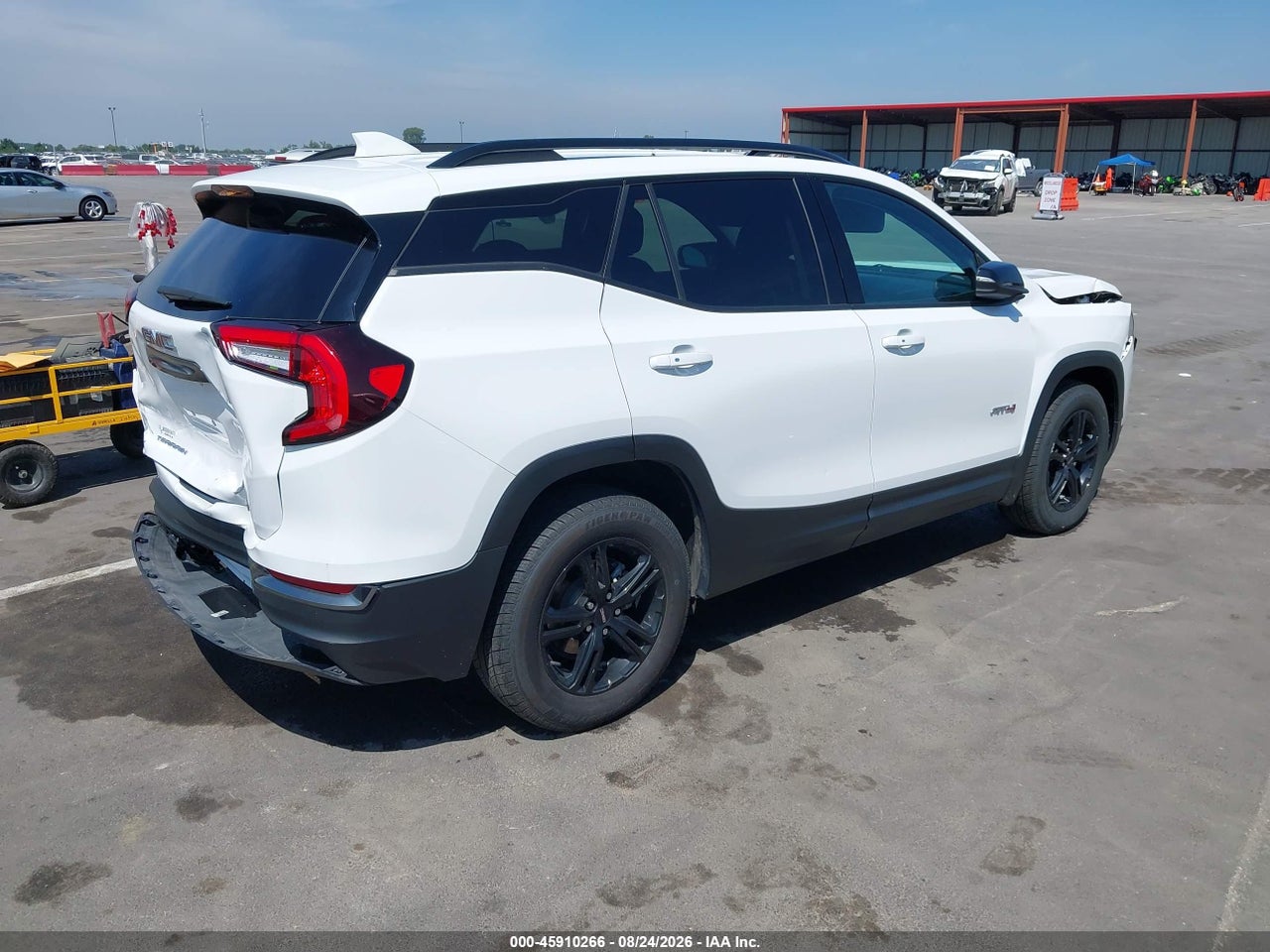 2023 GMC TERRAIN AWD AT4 · 4/11