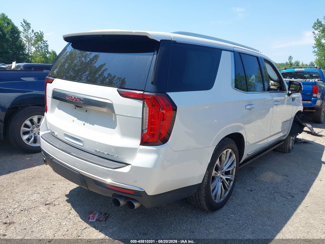 2021 GMC YUKON 4WD DENALI · 4/11