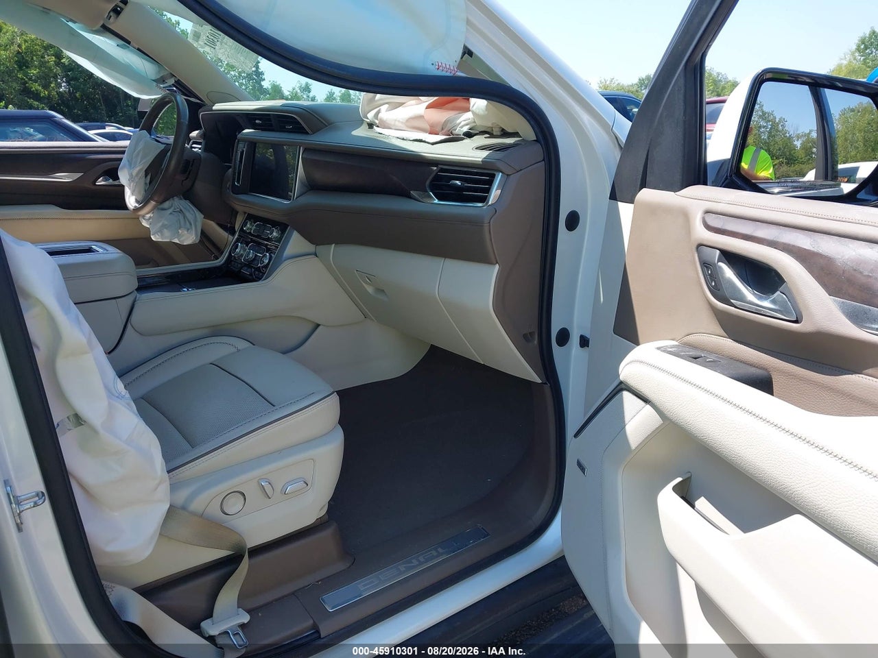 2021 GMC YUKON 4WD DENALI · 5/11