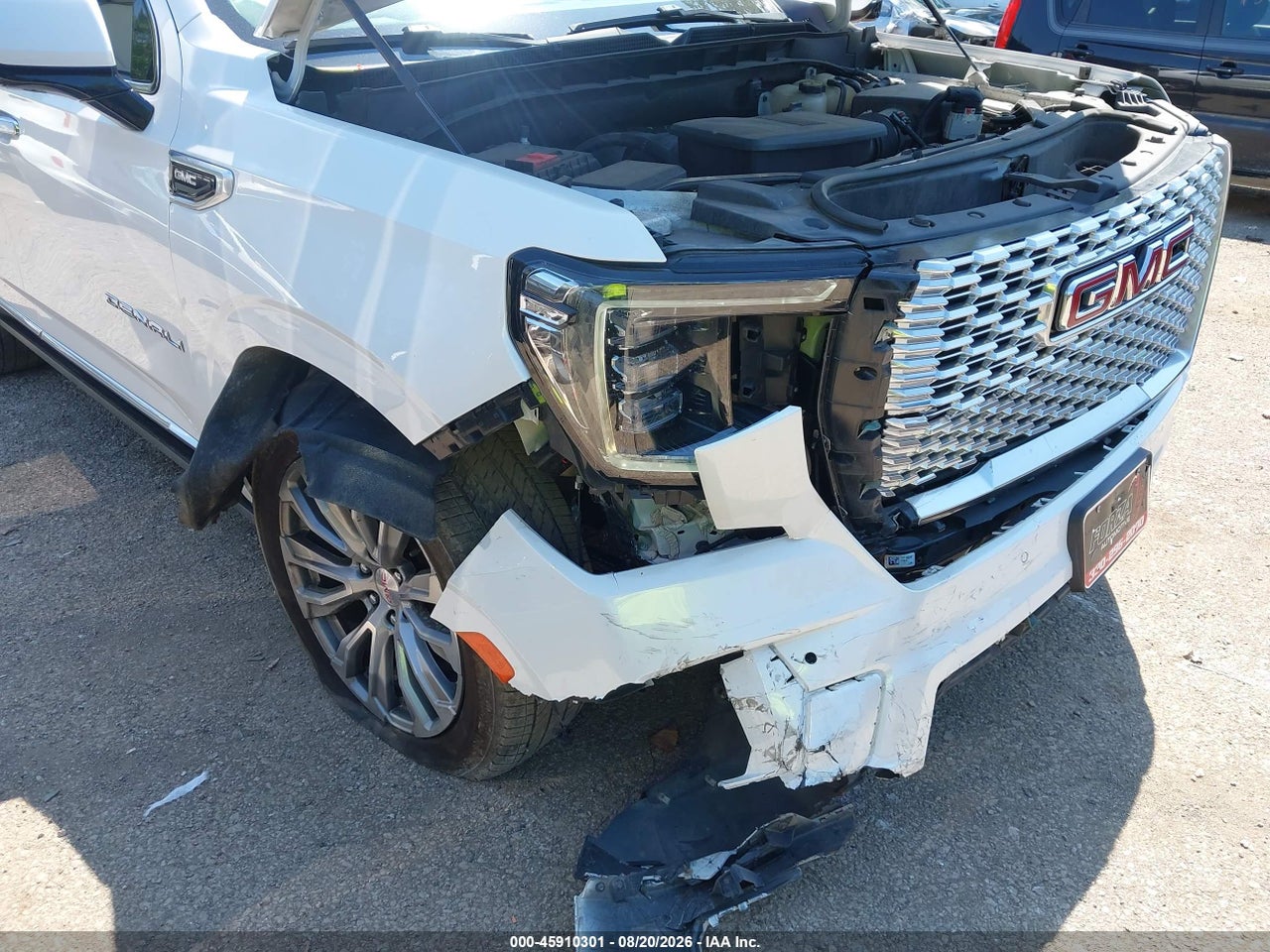 2021 GMC YUKON 4WD DENALI · 6/11