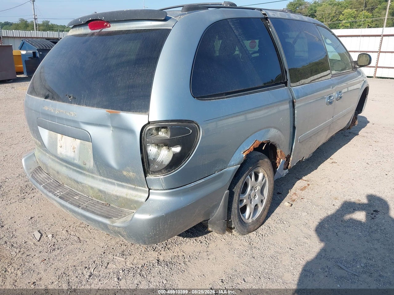 2004 DODGE GRAND CARAVAN SXT · 4/11