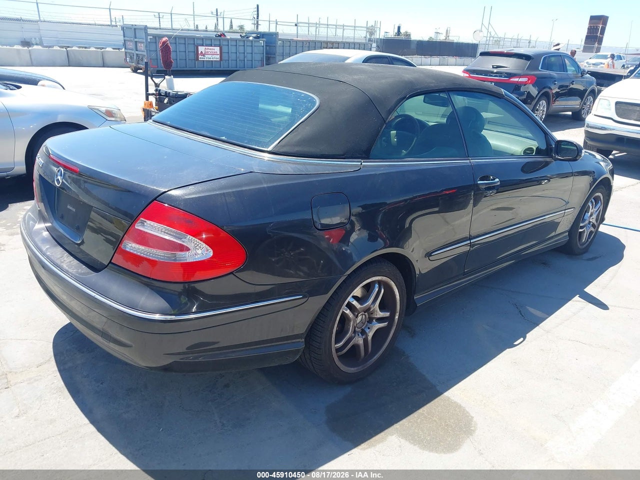 2004 MERCEDES-BENZ CLK 500 · 4/11