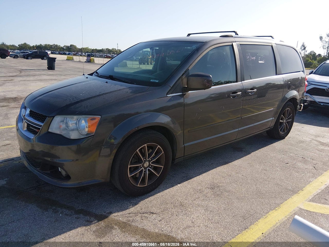 2017 DODGE GRAND CARAVAN SXT · 2/11