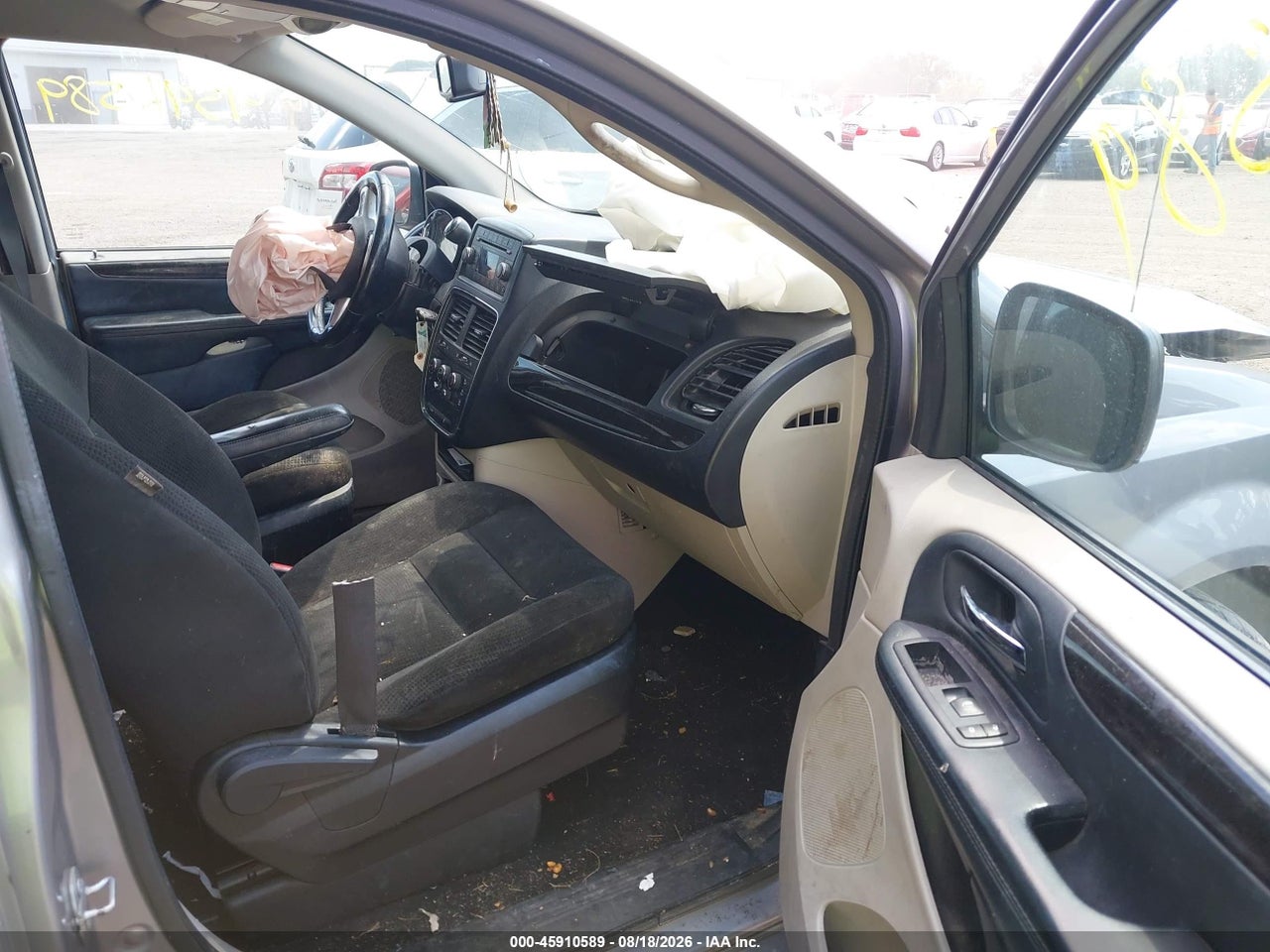 2016 DODGE GRAND CARAVAN SE · 5/11