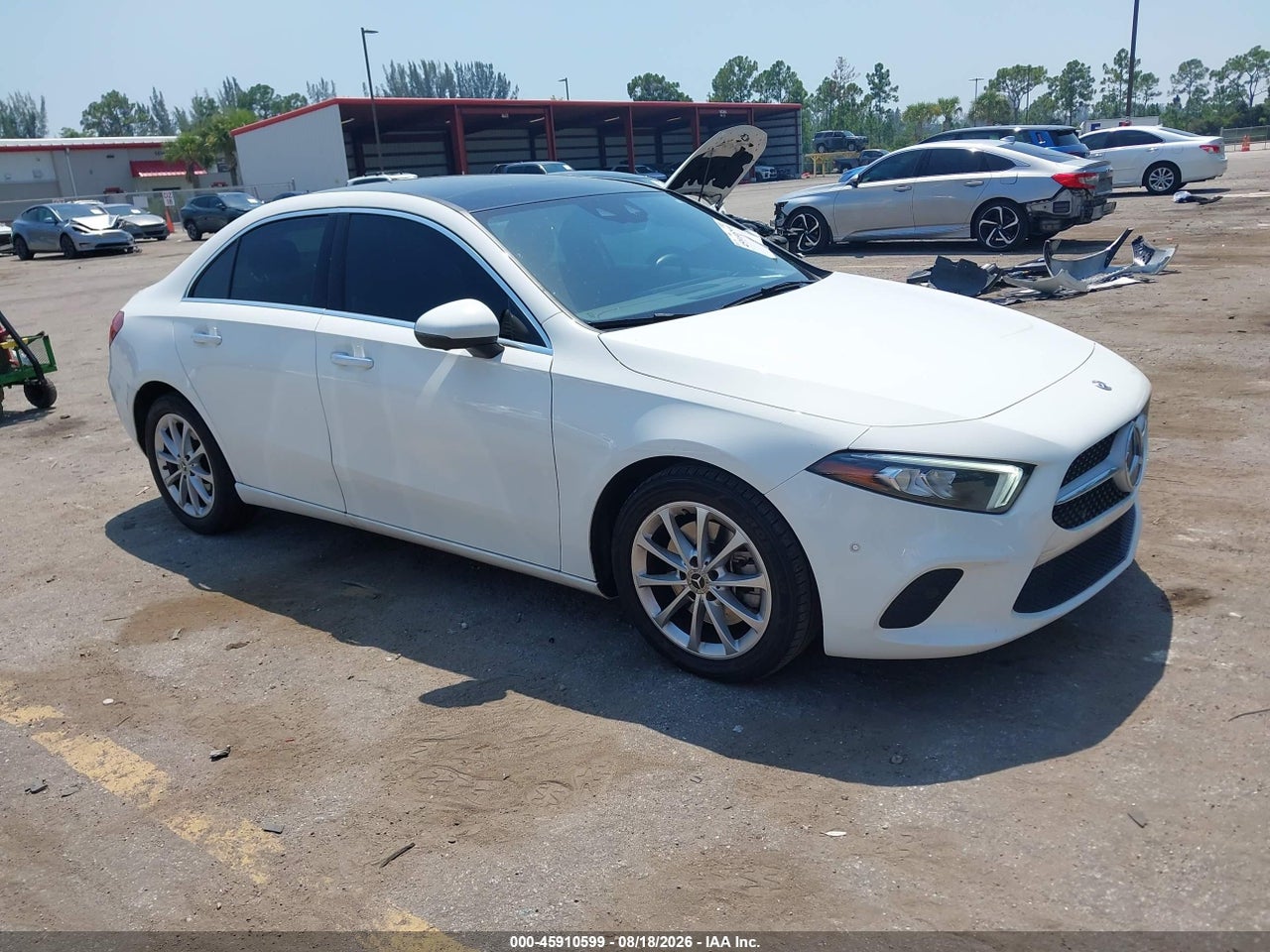 W1K3G4EBXLW****** · 2020 MERCEDES-BENZ A 220