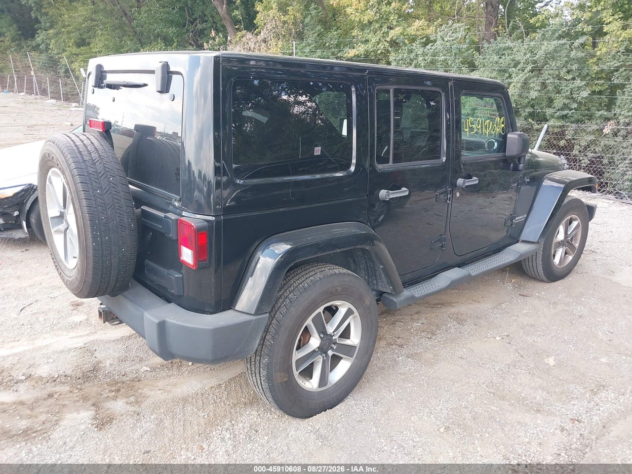 2012 JEEP WRANGLER UNLIMITED SAHARA · 4/11