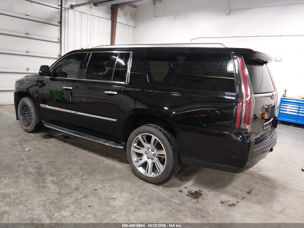 2016 CADILLAC ESCALADE ESV LUXURY COLLECTION · 3/11