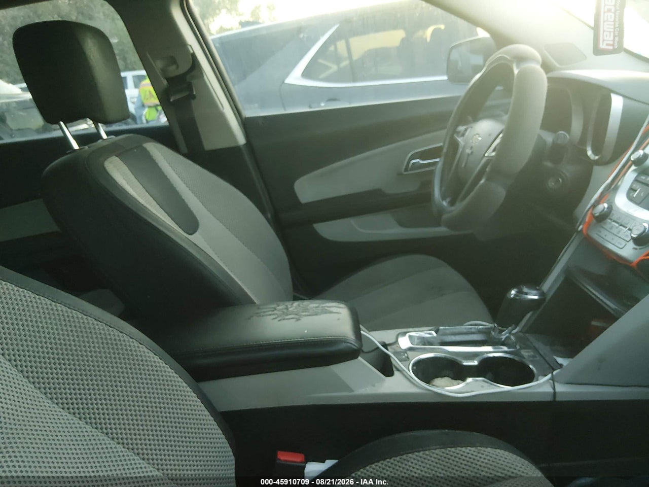 2017 CHEVROLET EQUINOX LS · 5/10