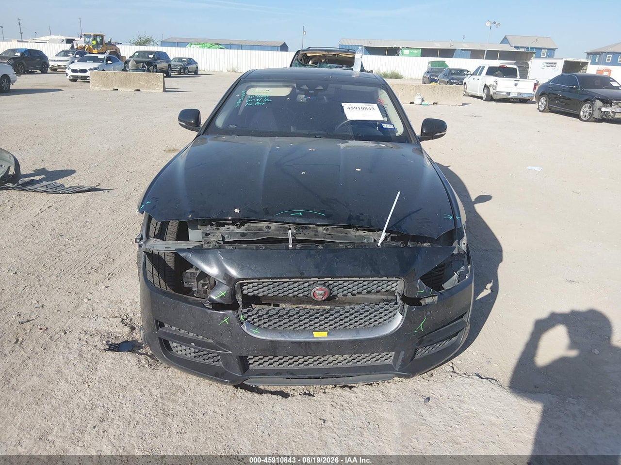 2017 JAGUAR XE 35T PREMIUM · 6/11