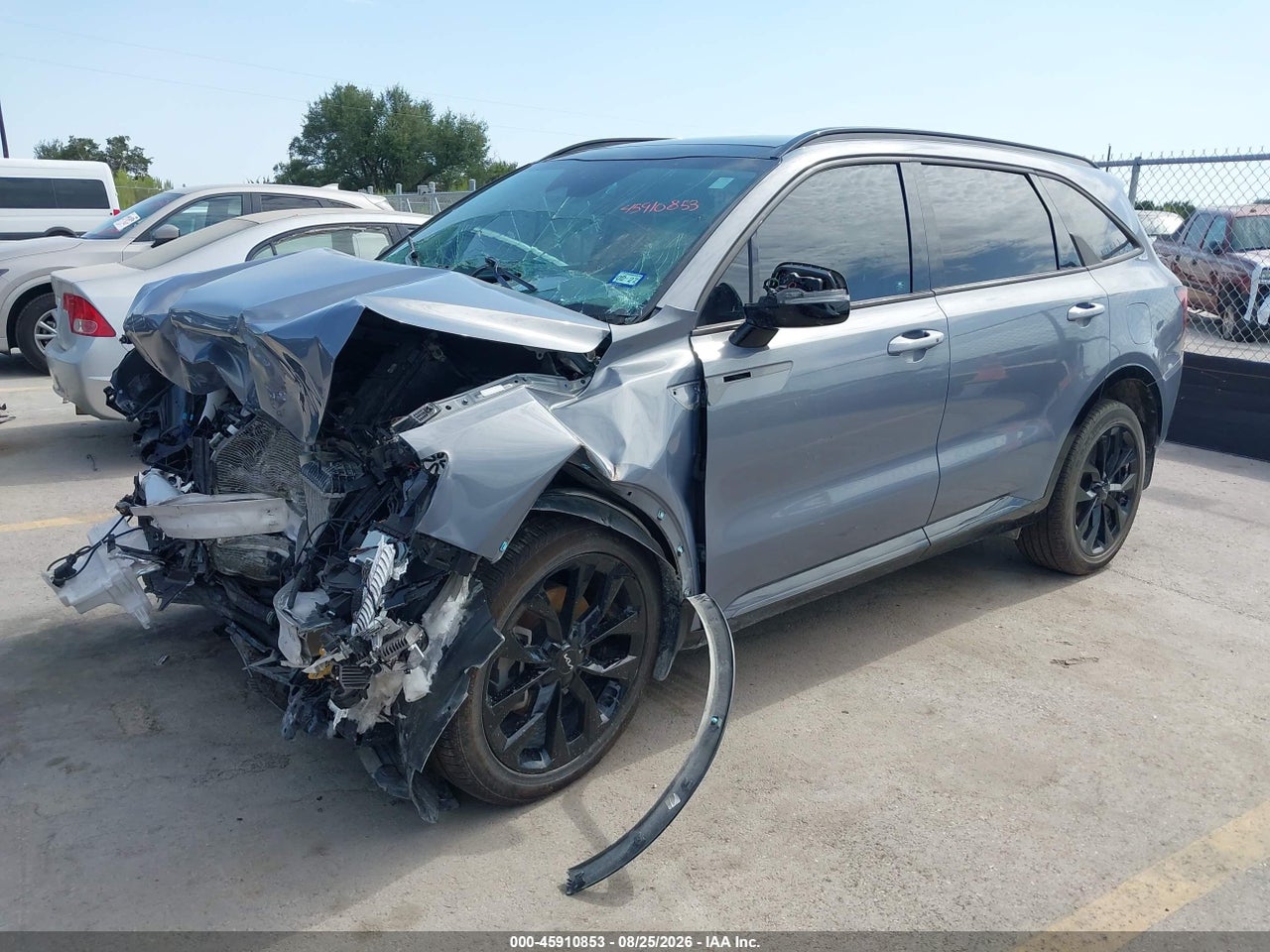 2023 KIA SORENTO SX · 2/11