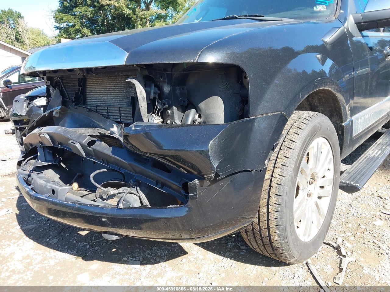 2014 LINCOLN NAVIGATOR · 6/11