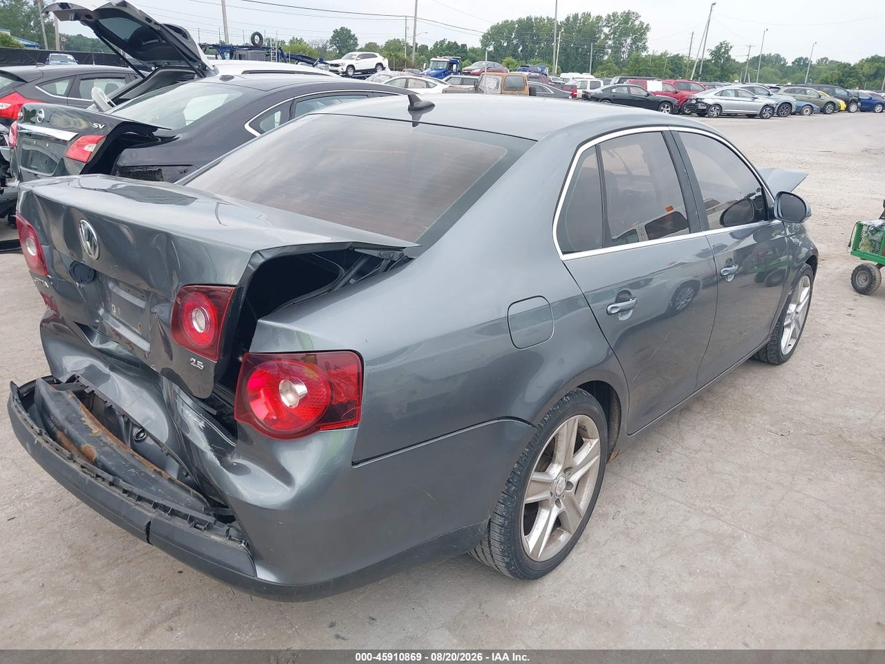 2009 VOLKSWAGEN JETTA SE/SEL · 4/11