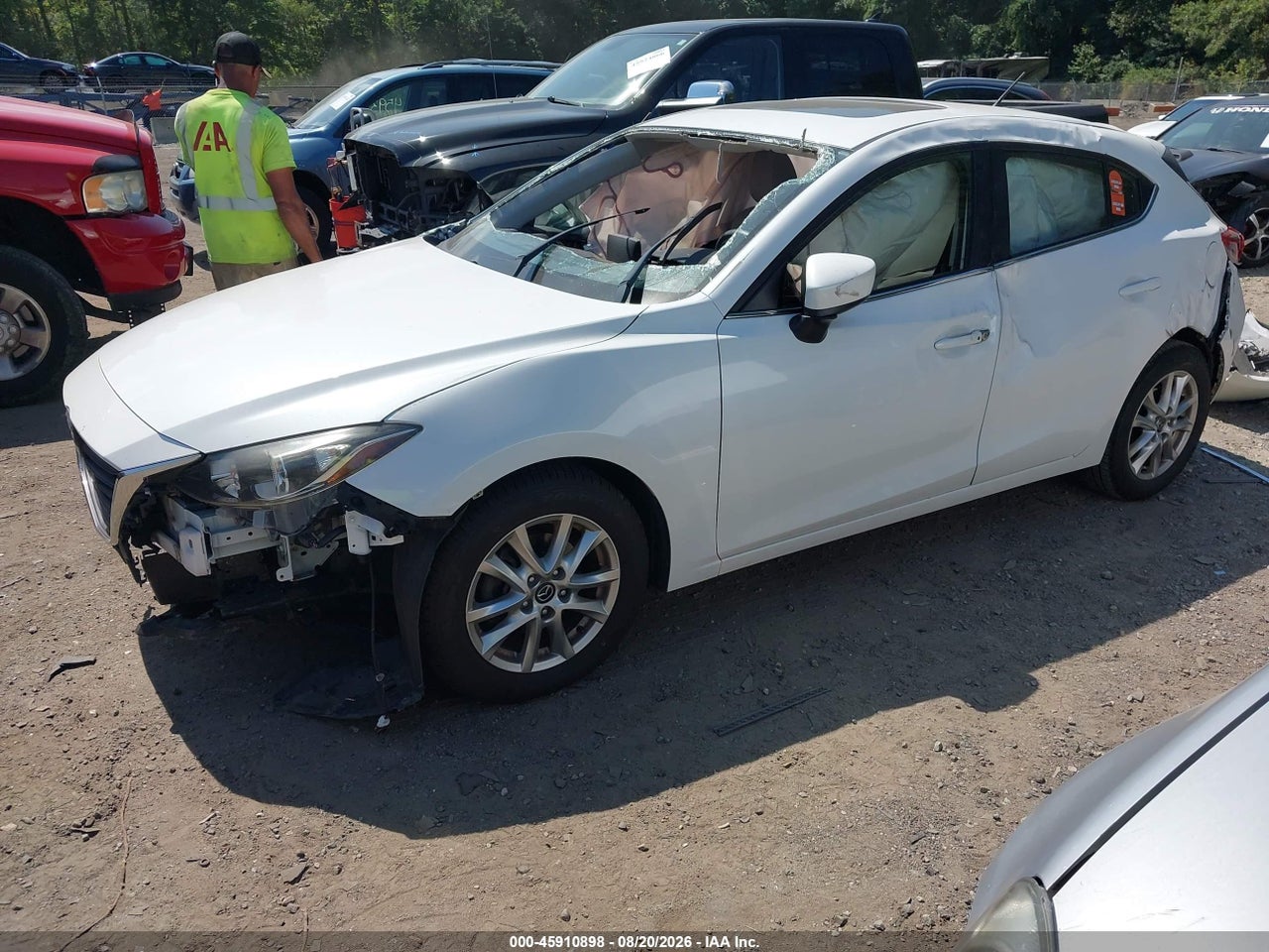 2016 MAZDA MAZDA3 I TOURING · 2/11