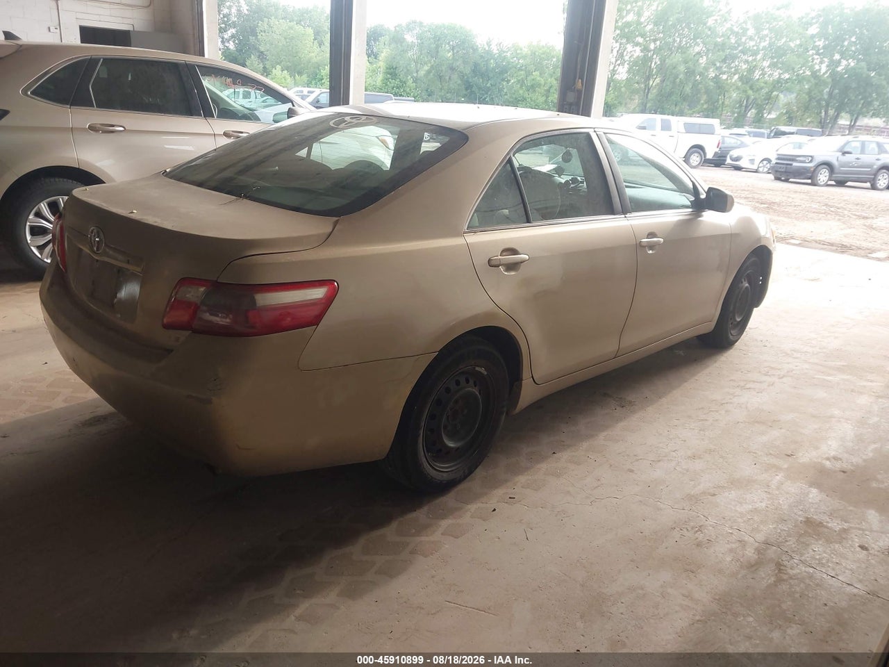 2009 TOYOTA CAMRY LE · 4/11