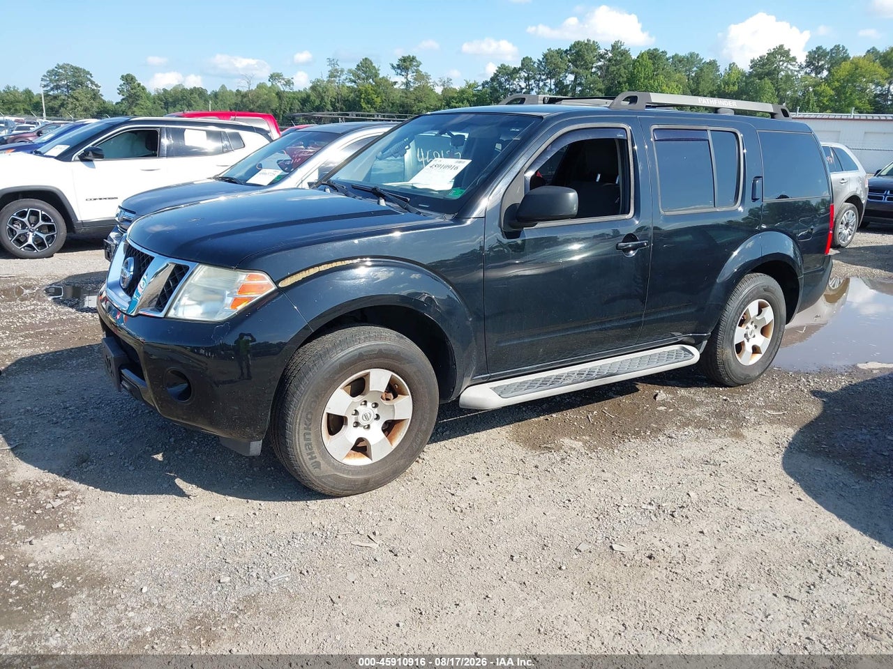 2012 NISSAN PATHFINDER S · 2/11