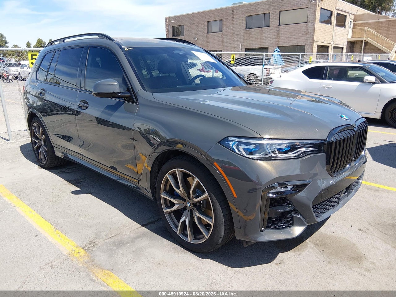 2021 BMW X7 M50I