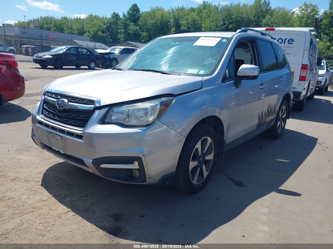 2017 SUBARU FORESTER 2.5I PREMIUM · 2/11
