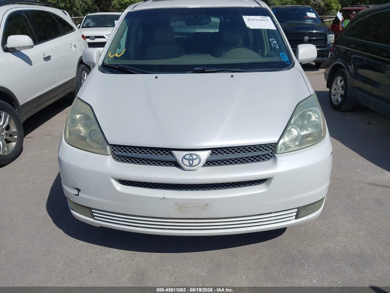 2004 TOYOTA SIENNA XLE · 6/11