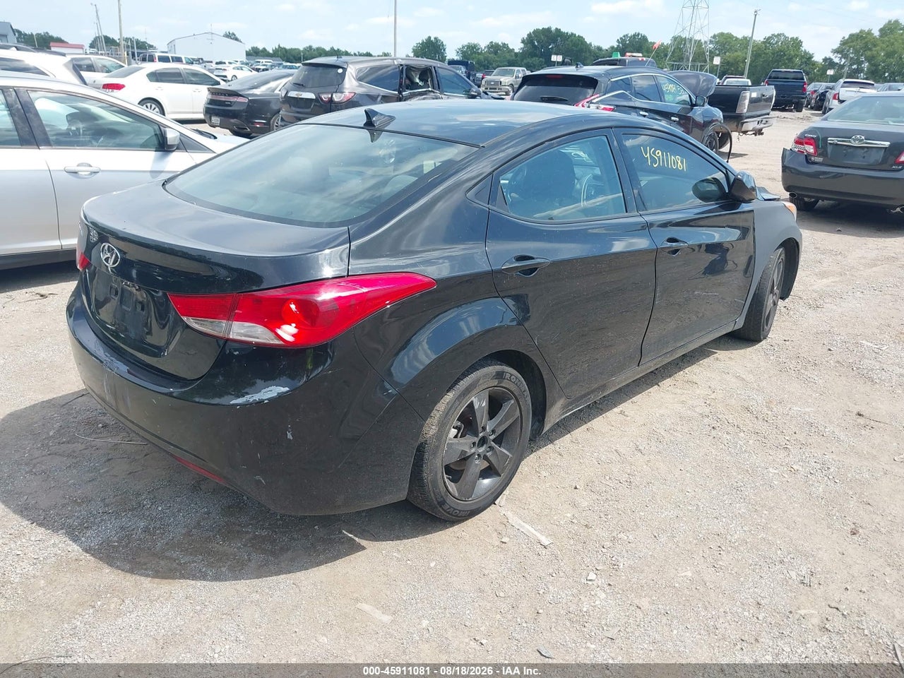 2013 HYUNDAI ELANTRA GLS · 4/11