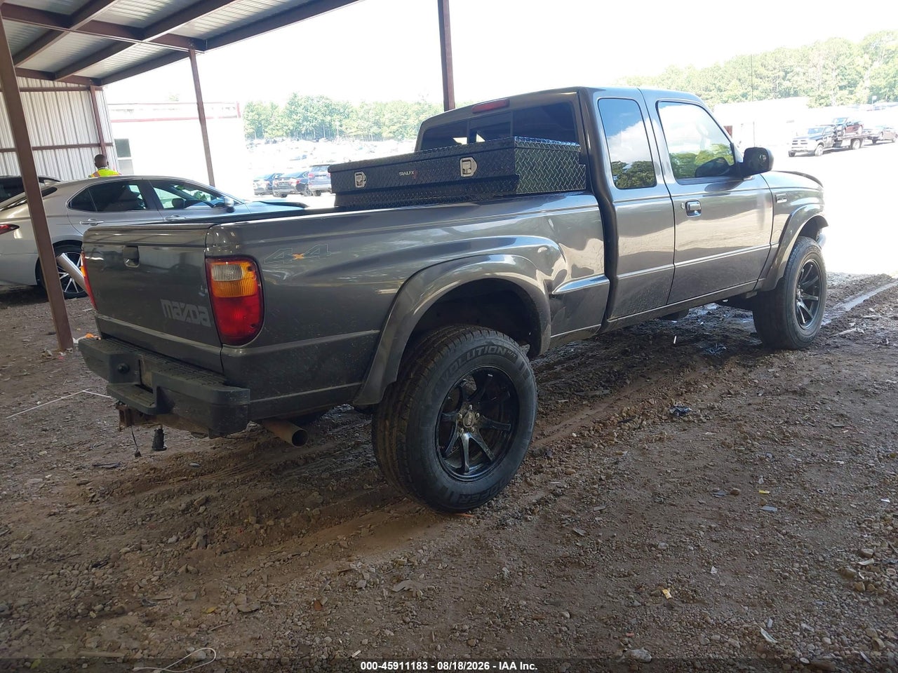 2005 MAZDA B4000 SE · 4/11