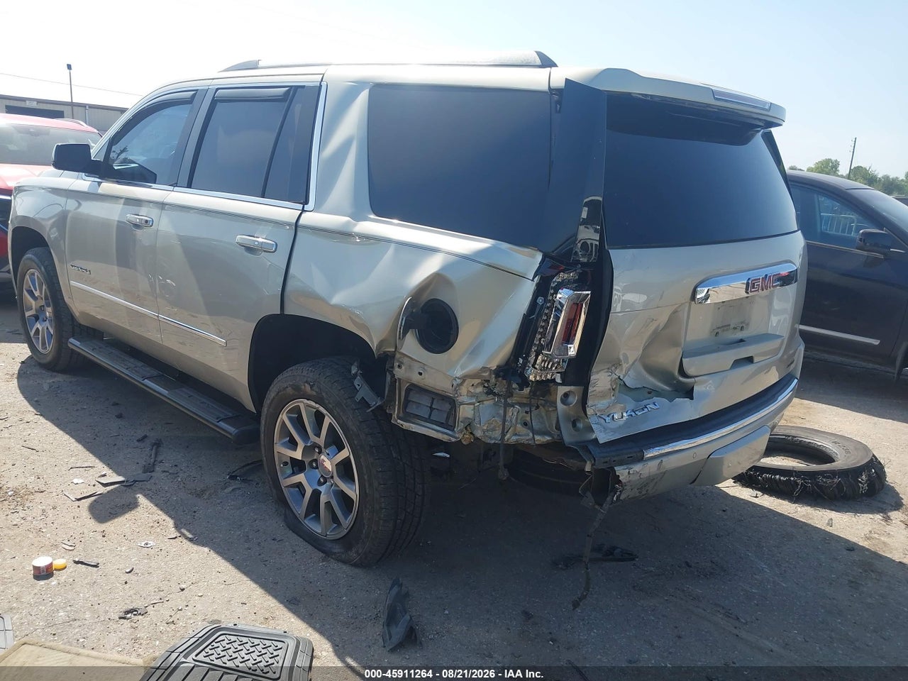 2015 GMC YUKON DENALI · 3/11