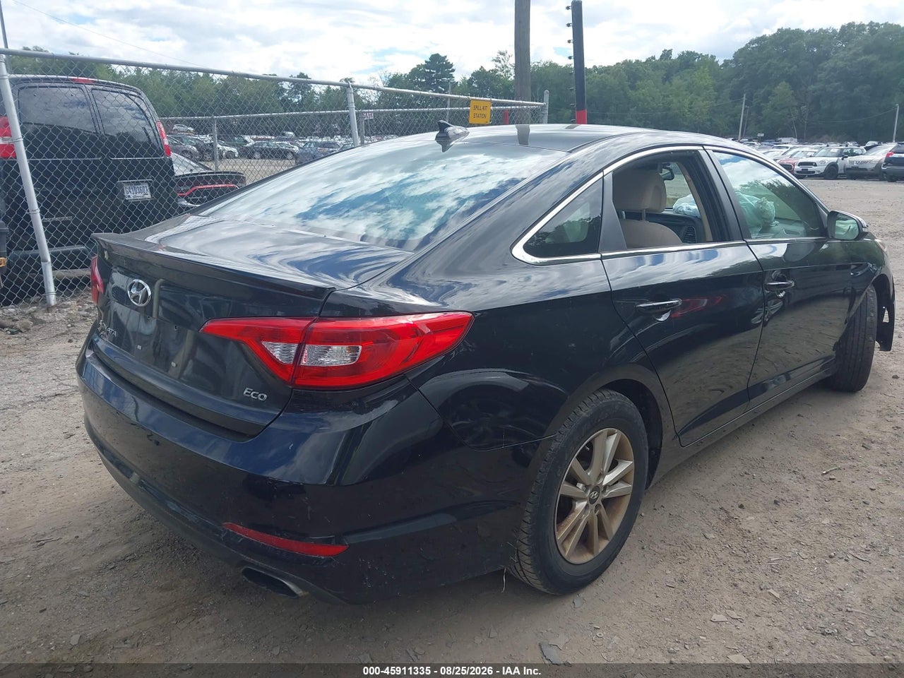 2016 HYUNDAI SONATA ECO · 4/11