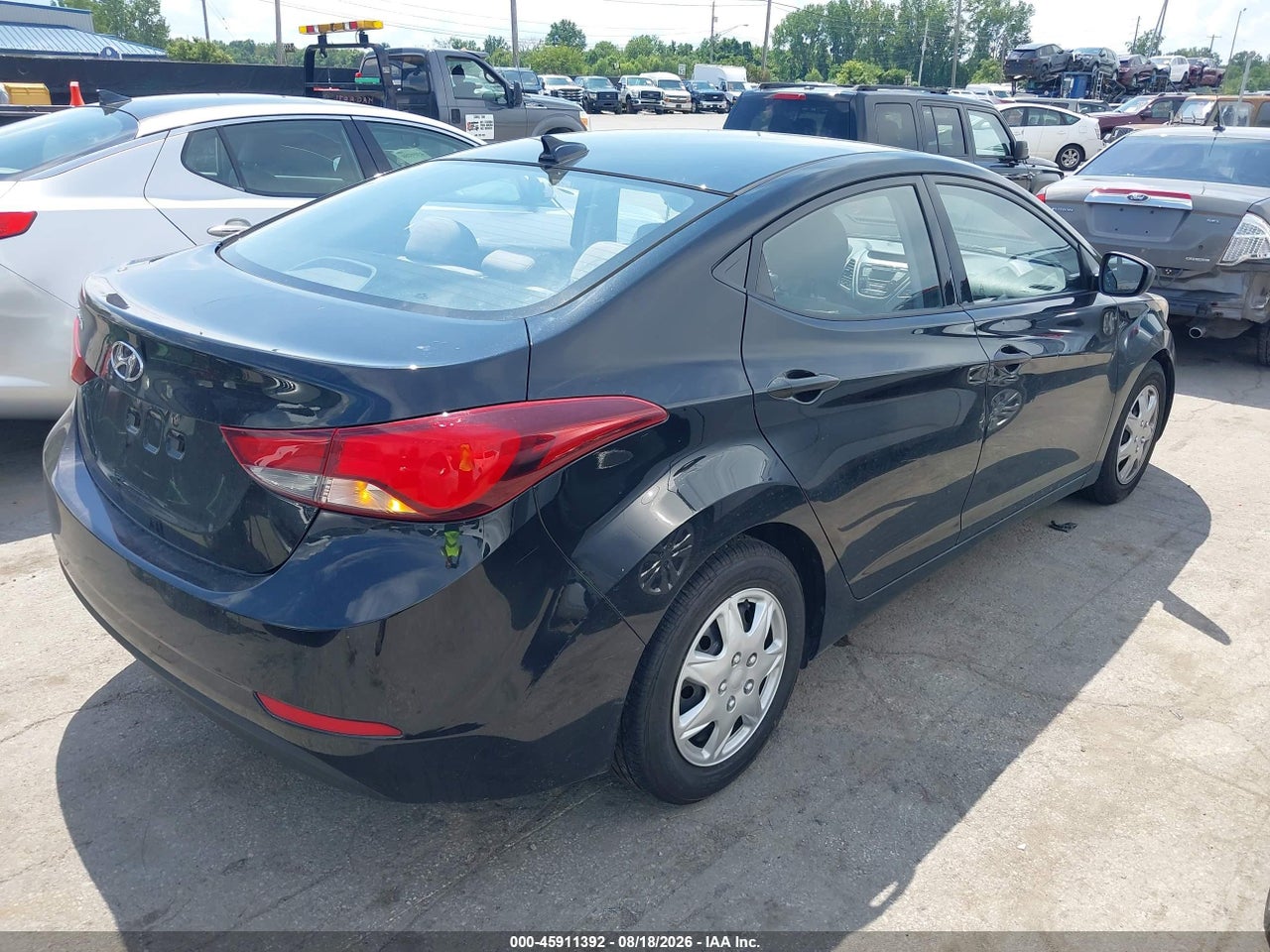 2016 HYUNDAI ELANTRA SE · 4/10