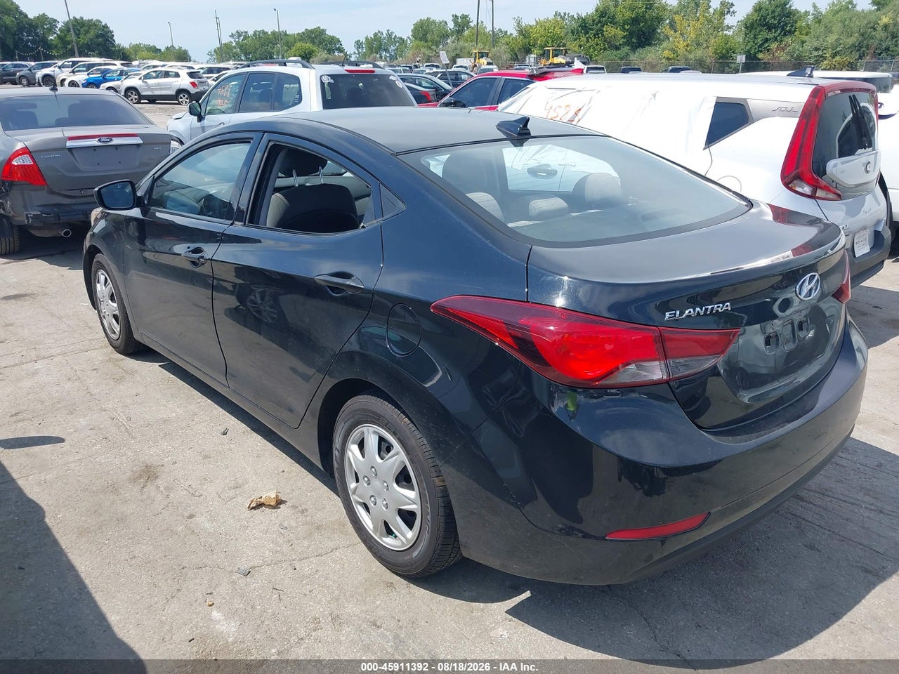 2016 HYUNDAI ELANTRA SE · 3/10