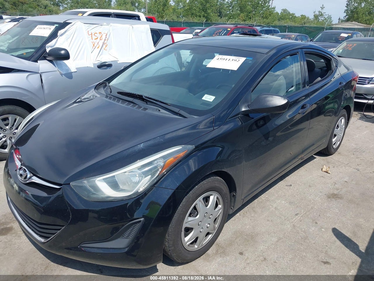 2016 HYUNDAI ELANTRA SE · 2/10