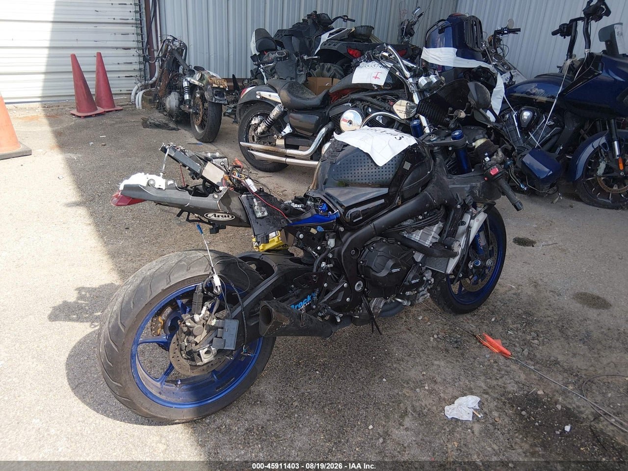 2017 SUZUKI GSX-R1000 R · 4/11