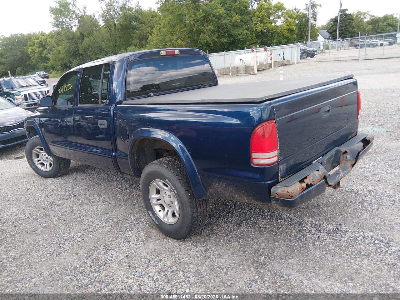 2002 DODGE DAKOTA SPORT · 3/8