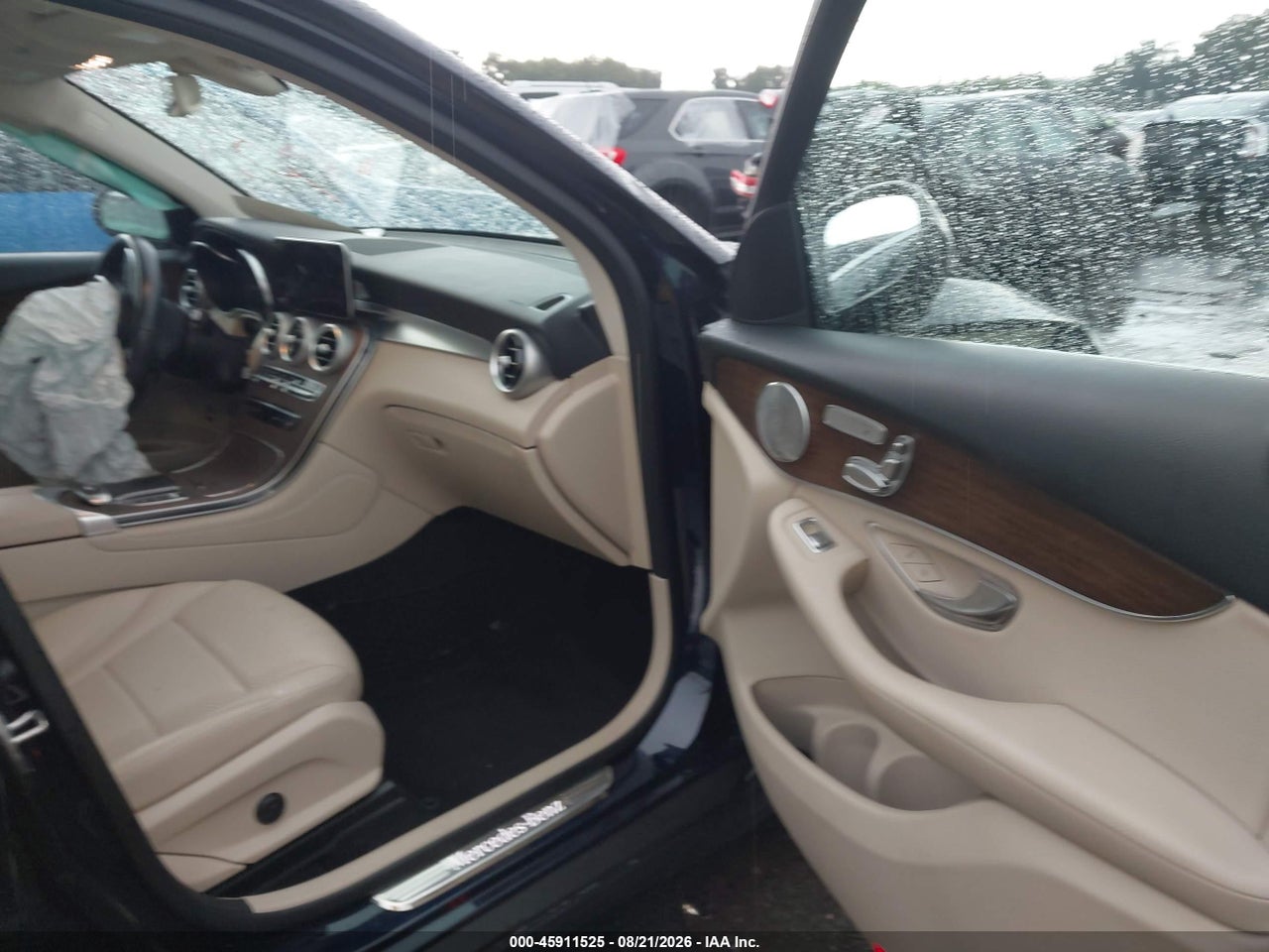 2020 MERCEDES-BENZ GLC 300 · 5/11